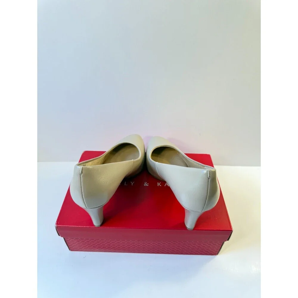 Kelly & Katie Womens Heels Beige Patent Leather US 7